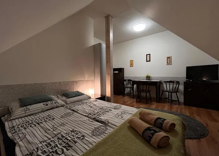 Quarto em Acomodações Particulares U Igi *